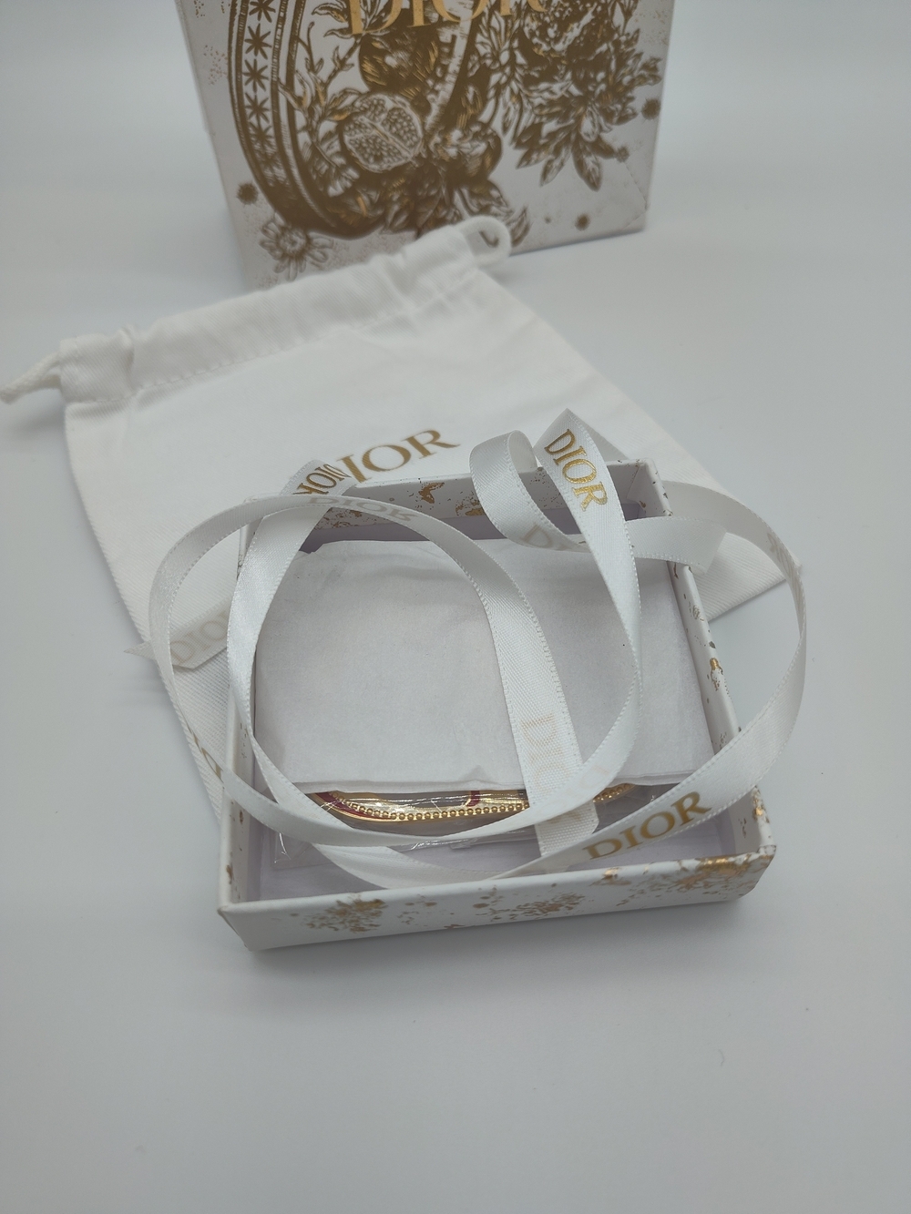 DIOR VIP Gift Lucky Star CD Brooch Full Gift Set New With Box & Bag NWT - Picture 4 of 11